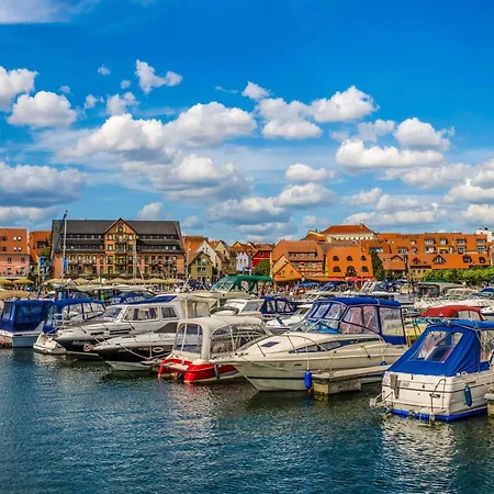 Jolle Mit Balkon Und Mueritzblick Apartamento *