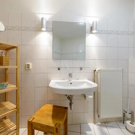 Jolle Mit Balkon Und Mueritzblick Apartamento