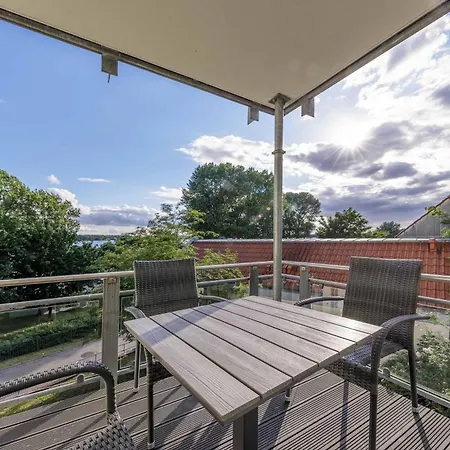 Apartment Jolle Mit Balkon Und Mueritzblick