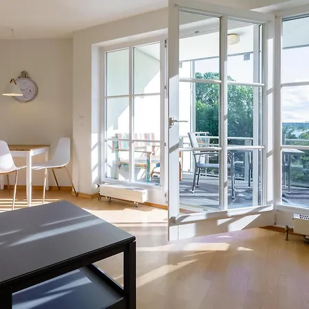 Jolle Mit Balkon Und Mueritzblick Waren (Mueritz)